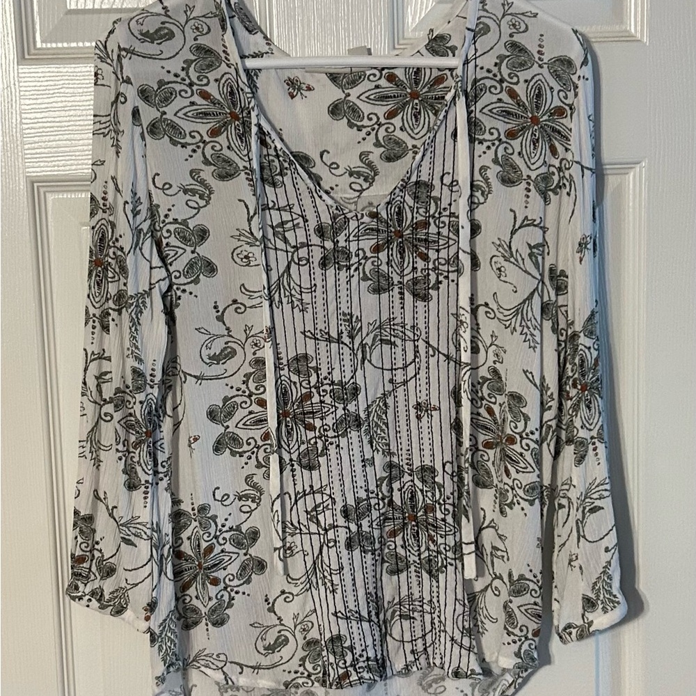Hinge White‎ and Green Pleated Bib Collar Tunic